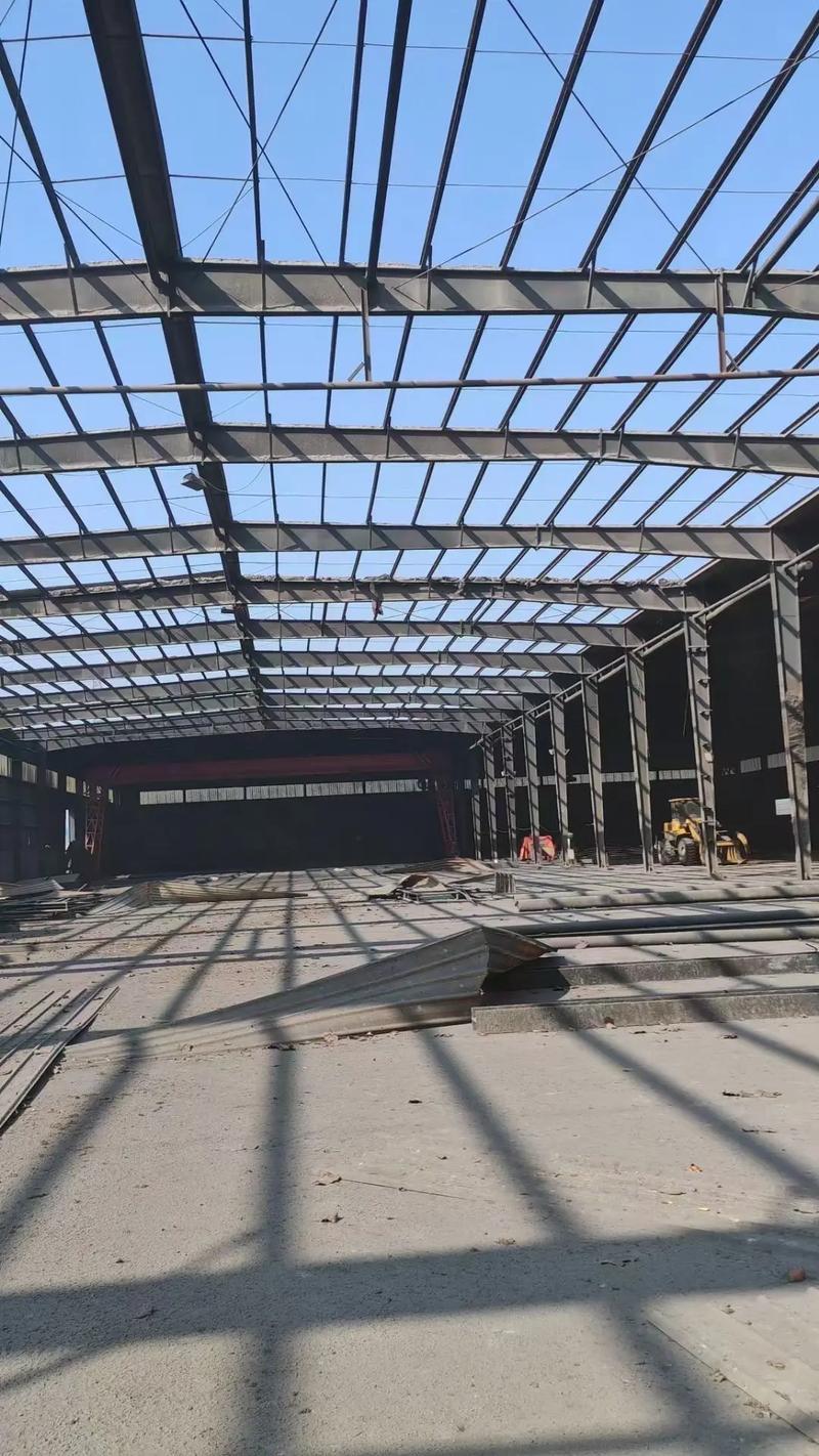 155米!国内最大跨度公路简支钢桁梁上演乾坤大挪移 155米!国内最大跨度公路简支钢桁梁上演乾坤大挪移